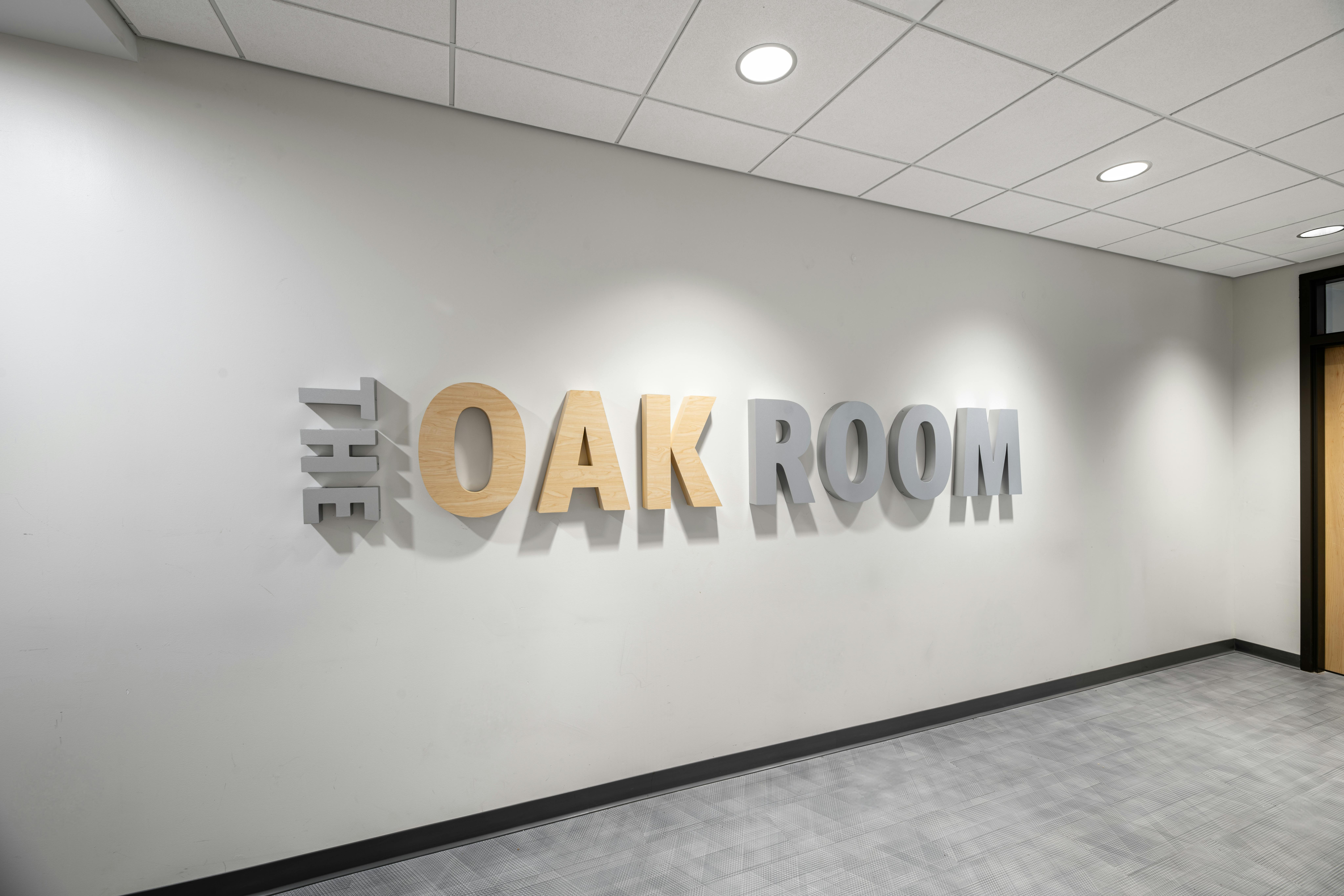 Oak Room Closeup